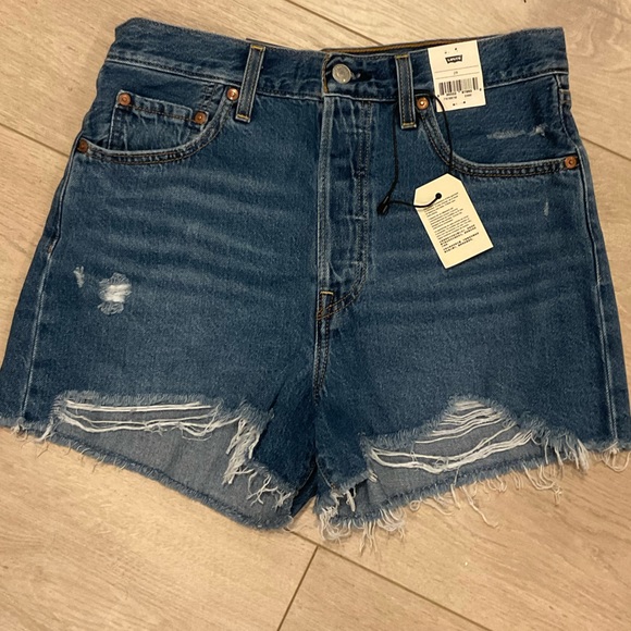 NWT Levi's Ribcage Super high-rise denim shorts - Picture 4 of 5